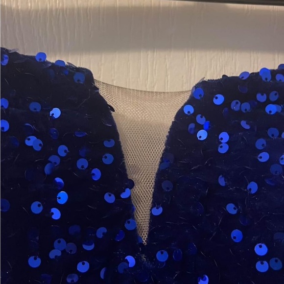 Gorgeous prom dress - Picture 5 of 9